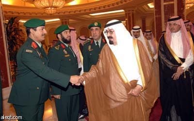 الملك يستقبل الأمراء والوزراء والعلماء وموظفي الديوان الملكي وضباط الحرس الملكي