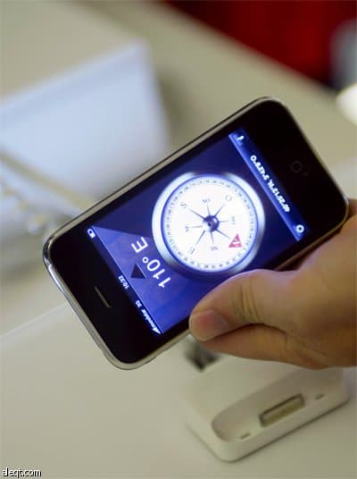 الهاتف النقال الجديد iPhone 3GS  يطرح في أسواق أسبانيا و بريطانيا.