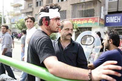 طهران تعترف: مواجهات السبت خلفت 10 قتلى و أكثر من 100 جريح