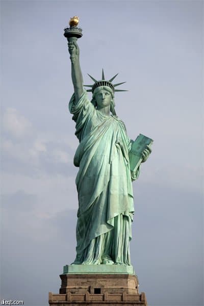 تمثال الحرية في نيويورك سيكون مفتوحا لاستقبال الزوار السبت القادم.