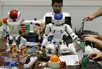 ابتدأت مباريات بطولة كأس العالم للروبوتات RoboCup 2009 في غراتس النمساوية.