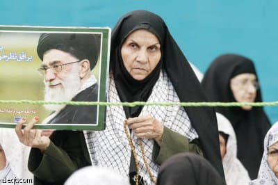 رئيس صيانة الدستور: طهران ستحاكم بعض الموظفين في السفارة البريطانية