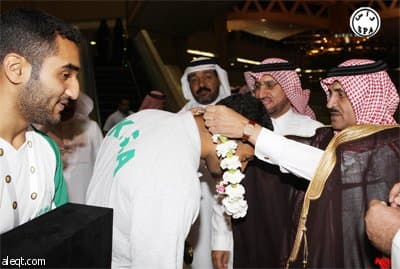عادت بعثة منتخب المملكة لرفع الأثقال للكبار والشباب قادمة من دولة الإمارات العربية المتحدة بعد حصولها على المركز الأول في البطول