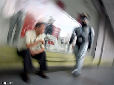 الشرطة الفيليبينية تطلق حملة لزيادة الوعي العام بشأن السلامة ومنع الجريمة.