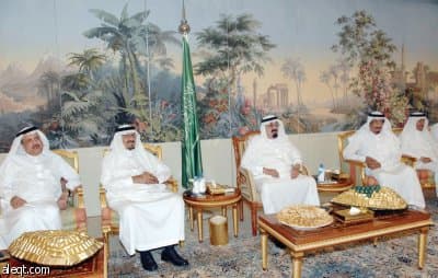 الملك في أغادير .. والأمير سلطان يستقبله في المطار