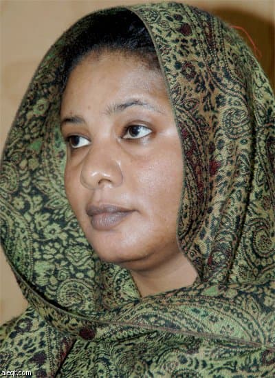 صحفية سودانية تواجه عقوبة الجلد لارتدائها "ملابس فاضحة"