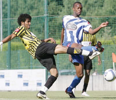 الاتحاد يخسر موقعة ديبورتيفولاكورنا