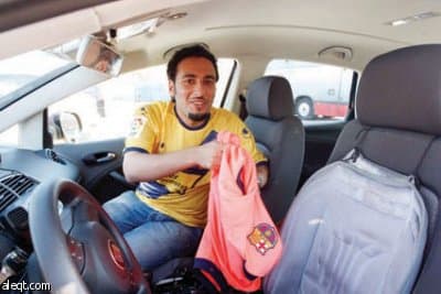 قمصان برشلونة ترمي 4 نصراويين خارج إسبانيول