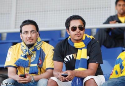 قمصان برشلونة ترمي 4 نصراويين خارج إسبانيول
