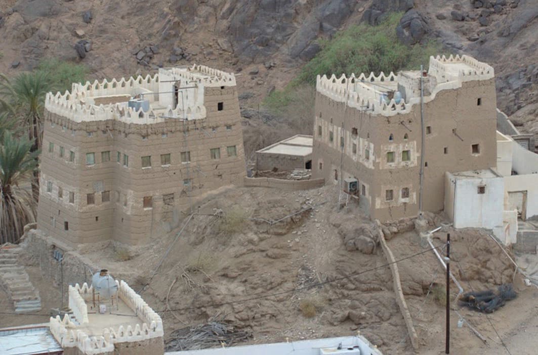 بيوت نجران الأصيلة.. طين عمره 300 عام وما زال صامداً