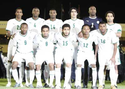 أبوظبي الرياضية تفوز بنقل مباراة الصقور مع عُمان الأربعاء المقبل حصريا