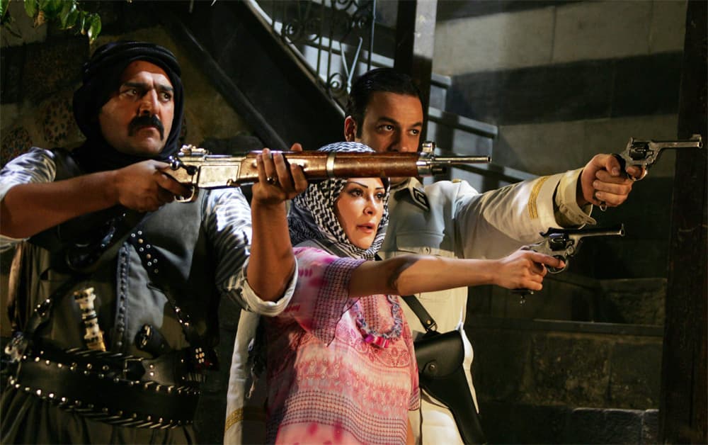 صورة لبعض أبطال المسلسل الجديد "بيت جدّي" أثناء تصويره في دمشق والذي سيعرض خلال شهر رمضان المبارك.