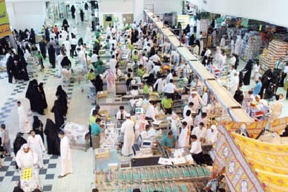 ندوة "الاقتصادية" : تعدُّد خيارات السلع قوة ضغط على التجار والأسعار