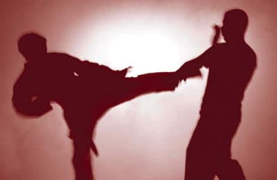 أطفال غزة يفرغون العنف الكامن
 في الرياضات القتالية