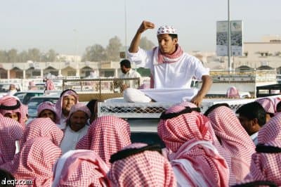 «تمور بريدة» توفر فرصا وظيفية موسمية.. والشباب يرمون الخجل