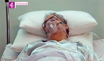 لقطات بثت على التلفاز الليبي لعبد الباسط علي محمد المقرحي على سرير في مستشفى في طرابلس مصابا بسرطان البروستات.