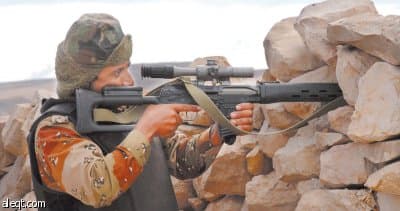 اليمن: حقيبة مشبوهة تكشف مخططا لتزييف ملابس الجيش السعودي