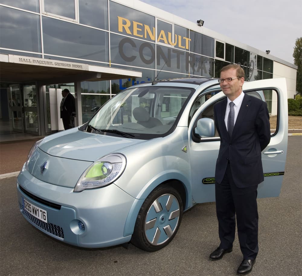 السيارة رينو  Kangoo Be Bop Concept ZE التي تعمل بالطاقة الكهربائية تظهر في مصنع سيارات رينو في فلينس قرب باريس.