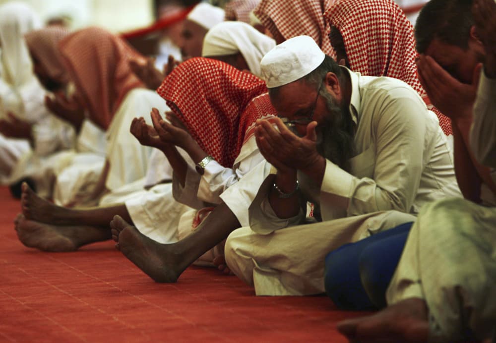 أقيمت صلاة الاستسقاء صباح اليوم في جميع مدن المملكة ومحافظاتها