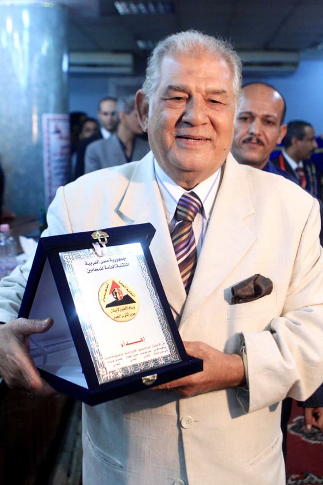 النقابة العامة المصرية للمحامين تكرم الممثلين المشاركين في صناعة أفلام حرب 6 أكتوبر في القاهرة.