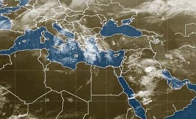 تواصل الأمطار على 6 مناطق .. و«منخفض حركي» يزيدها الثلاثاء