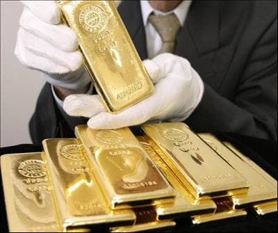 الذهب عند مستوى 1054 دولارا للأوقية