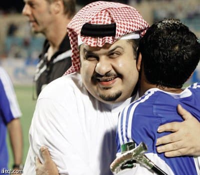 الهلال «زين» الـ 6 .. وجماهيره تهديه 450 ألف ريال