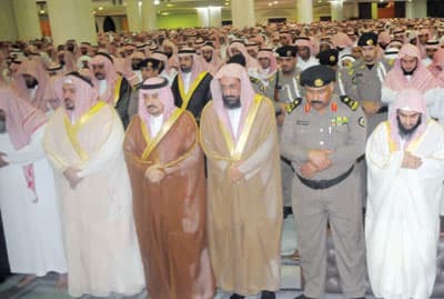 أهالي القصيم يشيعون ضحايا حريق «الصحة النفسية»