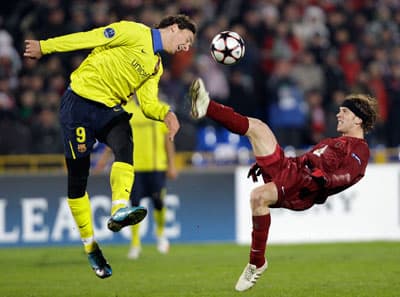 هدف متأخر يعقد مهمة "ليفربول" وآخر يحيي آمال "الإنتر" في دوري أبطال أوروبا