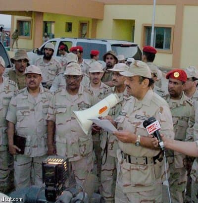 خالد بن سلطان من الميدان: نضبط حدودنا ولن نتدخل في اليمن.. واستشهد ثلاثة من رجالنا