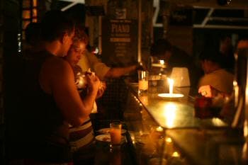 مشكلة في سد "ايتايبو" تغرق أكبر مدينتين في البرازيل في الظلام