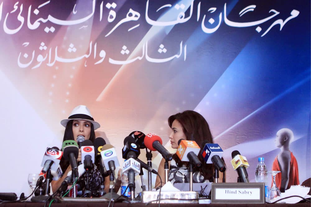مؤتمر صحفي يجمع الفنانة العالمية سلمى حايك والفنانة هند صبرى سبق انطلاق فعاليات الدورة الثالثة والثلاثين لمهرجان القاهرة السينما