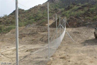 ضبط 17 متسللا في حوزتهم رشاشات وقنابل يدوية و كمية من الذخائر في جازان