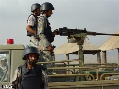 ضبط 17 متسللا في حوزتهم رشاشات وقنابل يدوية و كمية من الذخائر في جازان