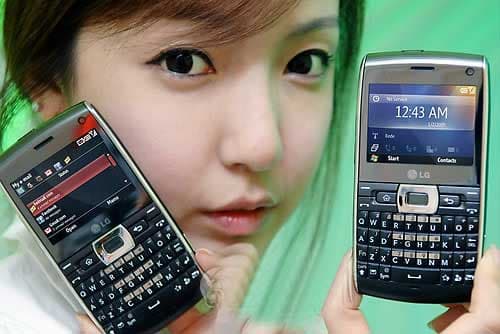 ال جي تطرح موديل جديد من الهاتف النقال من طراز 'LG GW550' المخصص لرجال الأعمال،