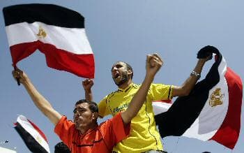 الصحافة الجزائرية والمصرية تتباريان في التبشير بالنصر على الآخر
