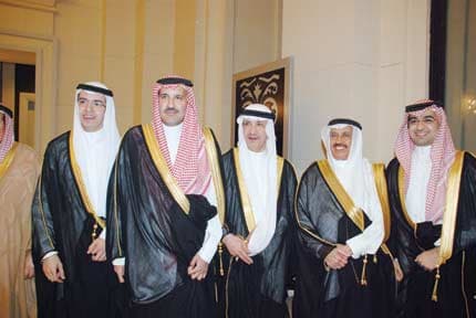 الشويعر والرميزان تحتفلان بزفاف أحمد