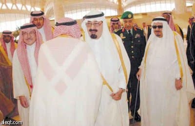خادم الحرمين يصل جدة قادما من الرياض