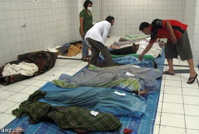 سوء الطقس يغرق عبّارة إندونيسية تحمل 291 شخصاً