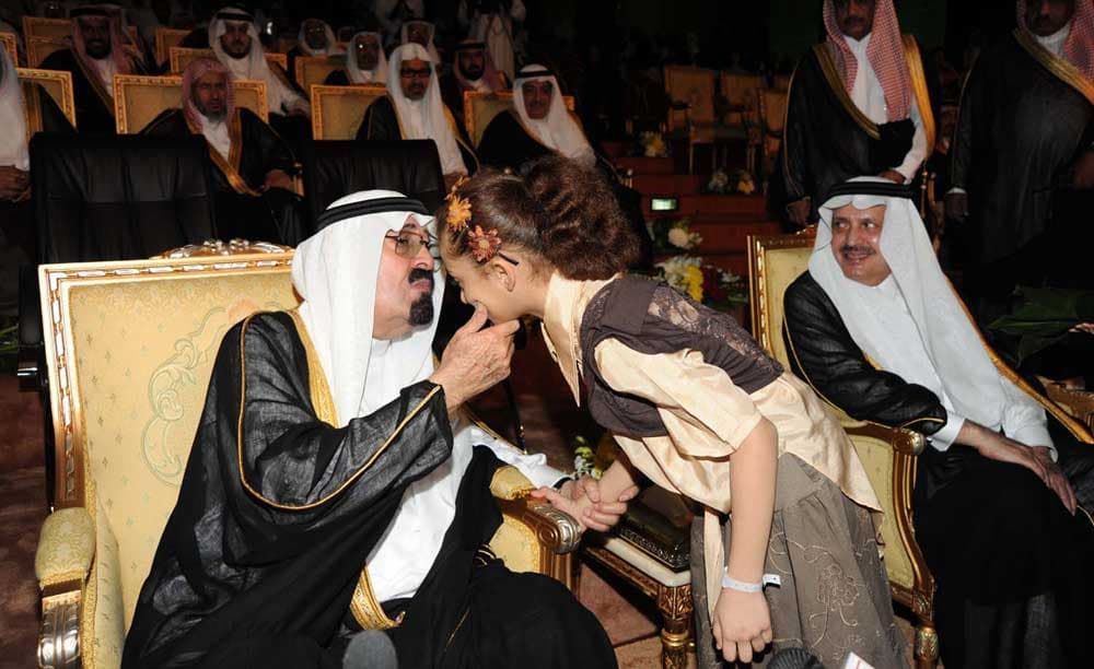 الملك يدشن أحدث مدينة طبية .. أنجزت في 11 شهرا