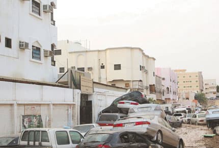 مدني رابغ: إجلاء 18عائلة سعودية وحصر 200 ضرر