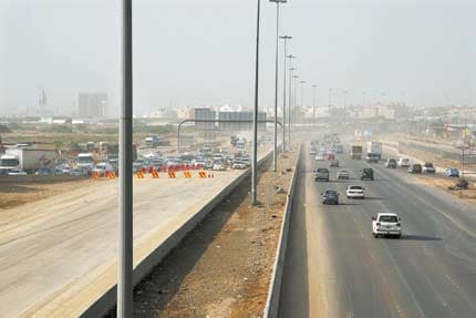 في وقت قياسي.. وزارة النقل تفتتح طريق الحرمين أمام مليون حاج