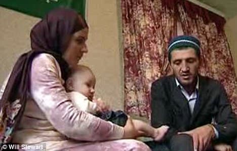 آيات وأحاديث تظهر وتختفي على جلد رضيع روسي في داغستان