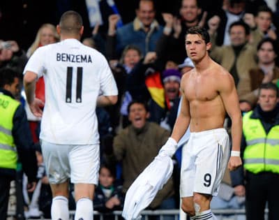 ريال مدريد يجتاح الميريا ويقلب النتيجة في الدوري الأسباني