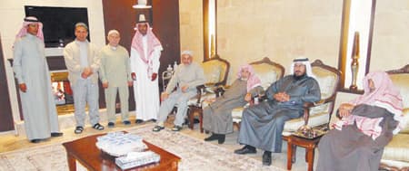 شيشانيون يوثقون في بلادهم شهامة سعودي في حائل أعانهم على إكمال الحج