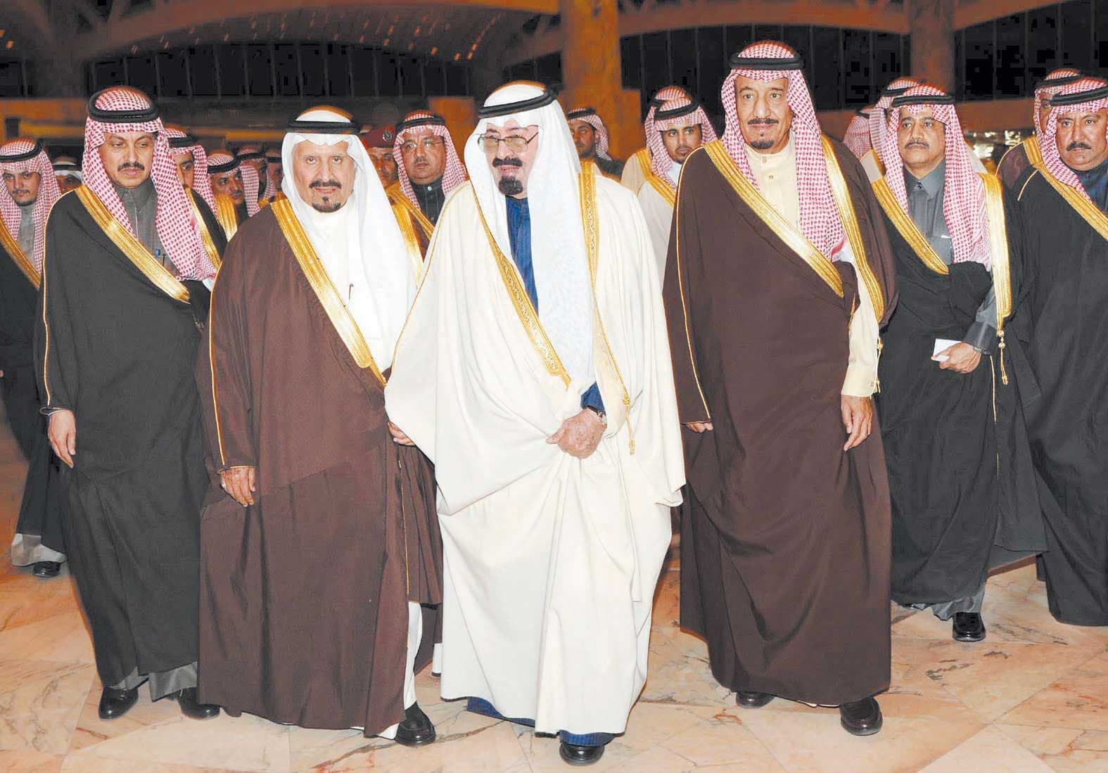 الملك يصل الرياض قادما من الكويت في ختام أعمال القمة الخليجية
