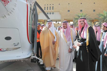 الأمير سلمان يدشن خدمة الإسعاف الطائر
