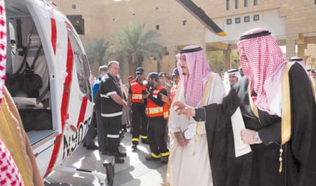 الأمير سلمان يدشن خدمة الإسعاف الطائر
