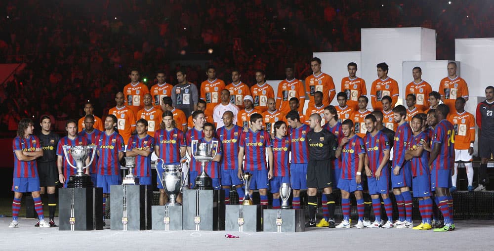 تعادل تاريخي لكاظمة مع برشلونة 1-1