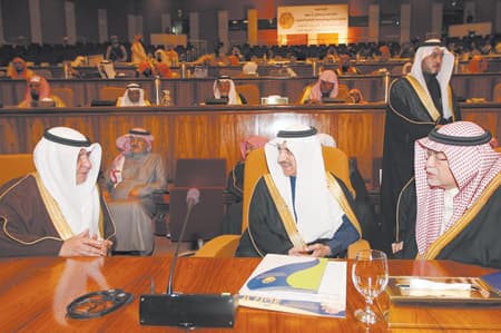 النائب الثاني: مستعدون لمناقشة المشككين في نهج بلادنا القائم على الكتاب والسنة